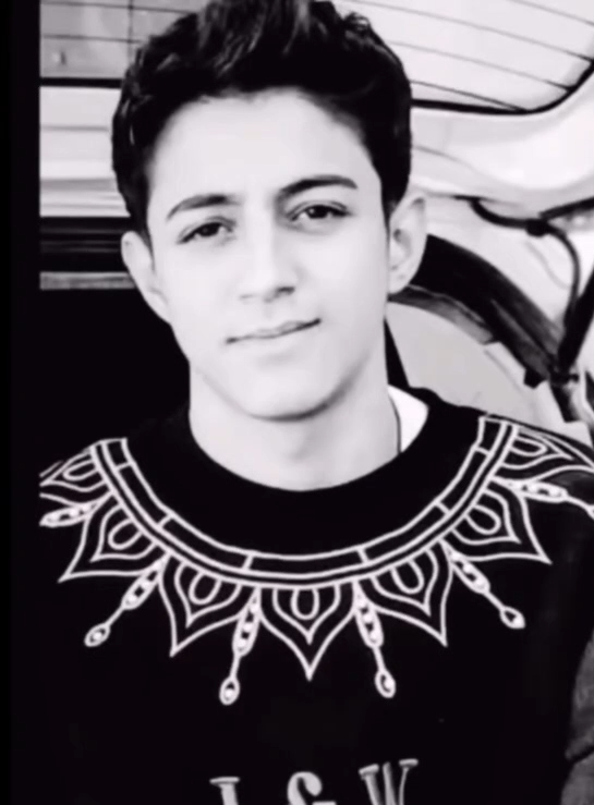 سام صحبت‌زاده