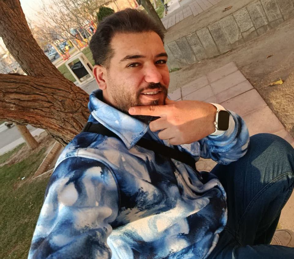 افشین گلیارانی