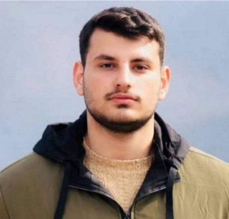 پرهام داوودی کاشانی