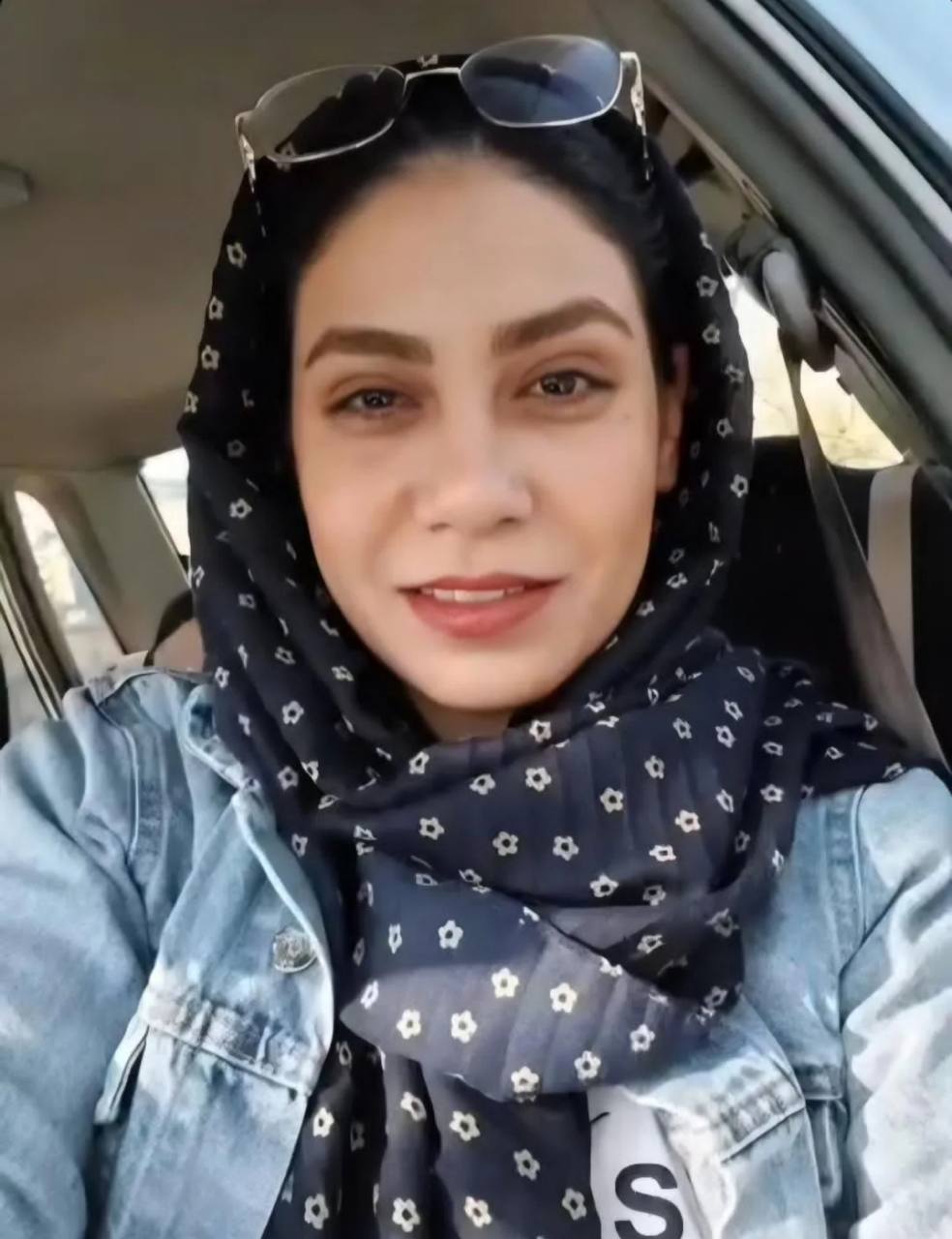 فرزانه رهنما یزدآبادی