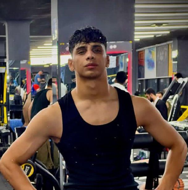 یزدان افروغ